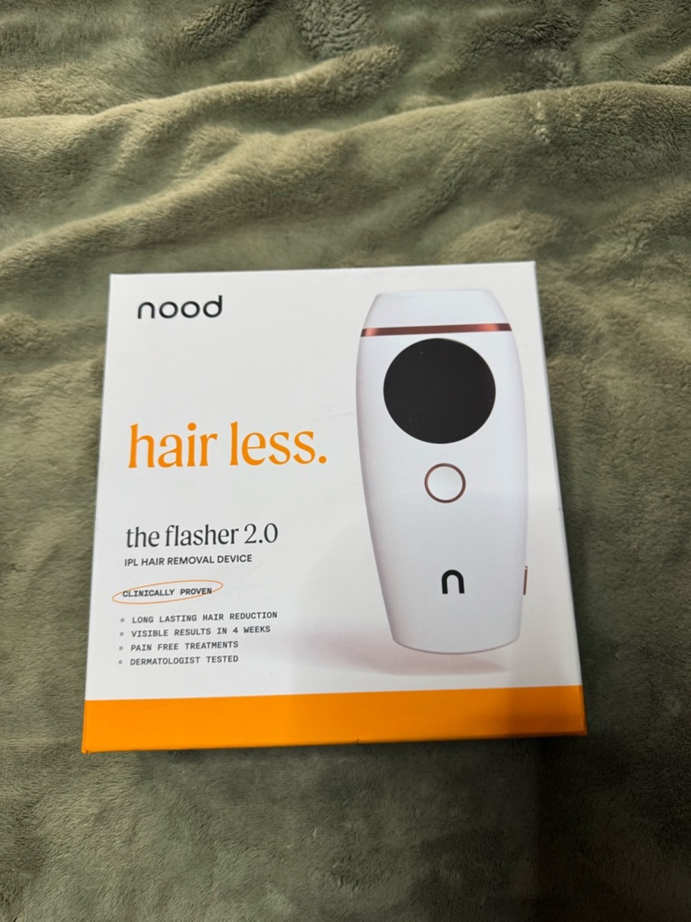 nood The Flasher 2.0 IPL Hair Removal Device - White with Rose Gold Accents
